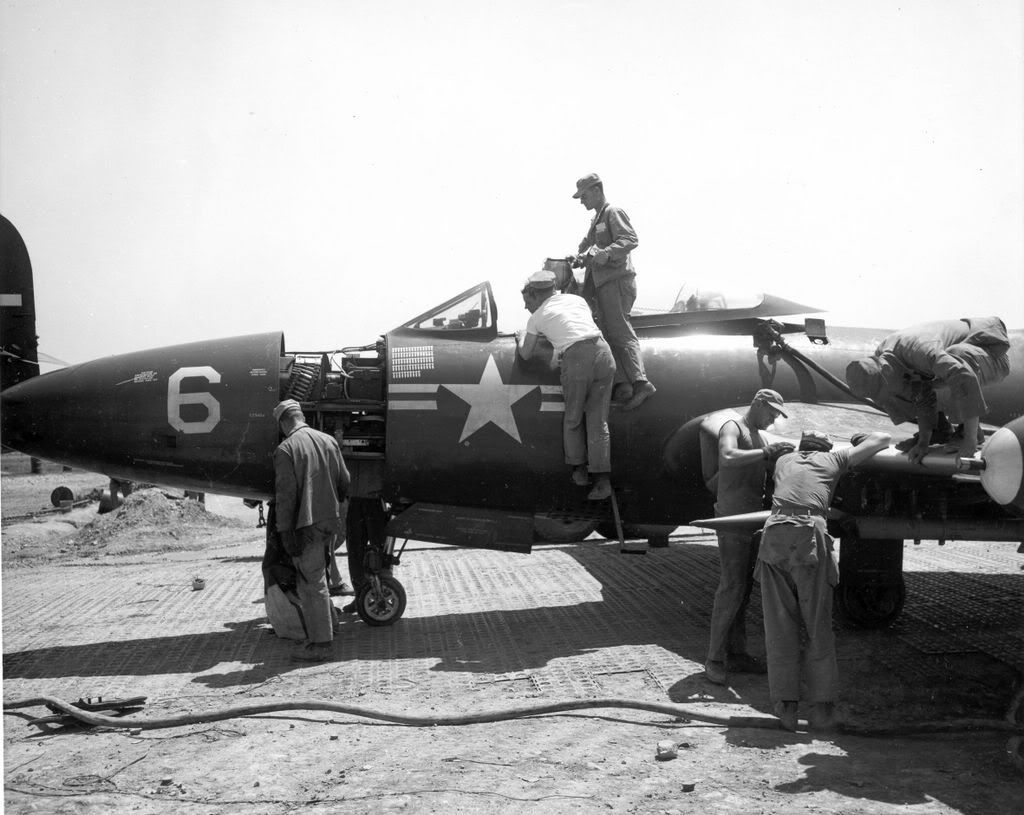 Groundcrew Groundcrew